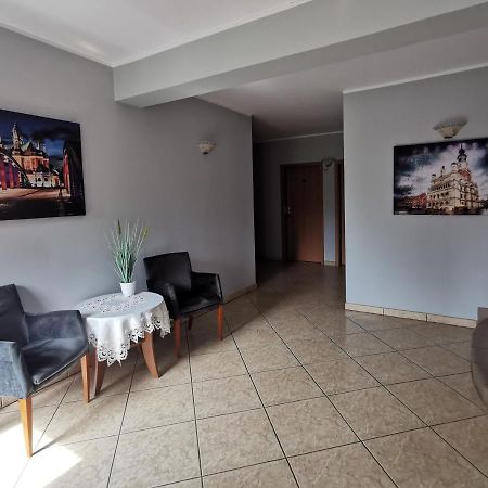 Hotel Zieliniec Poznań Esterno foto