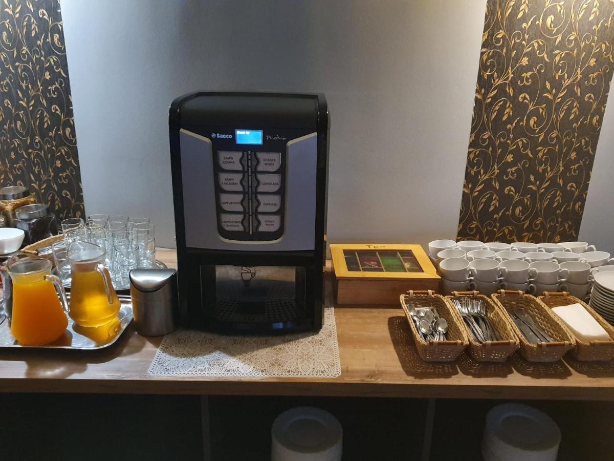 Hotel Zieliniec Poznań Esterno foto