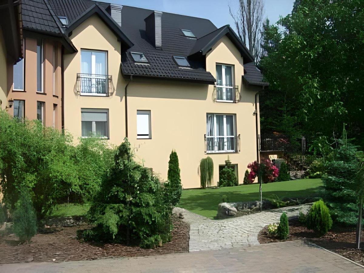 Hotel Zieliniec Poznań Esterno foto