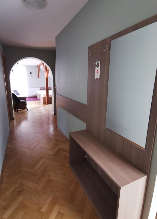 Hotel Zieliniec Poznań Esterno foto