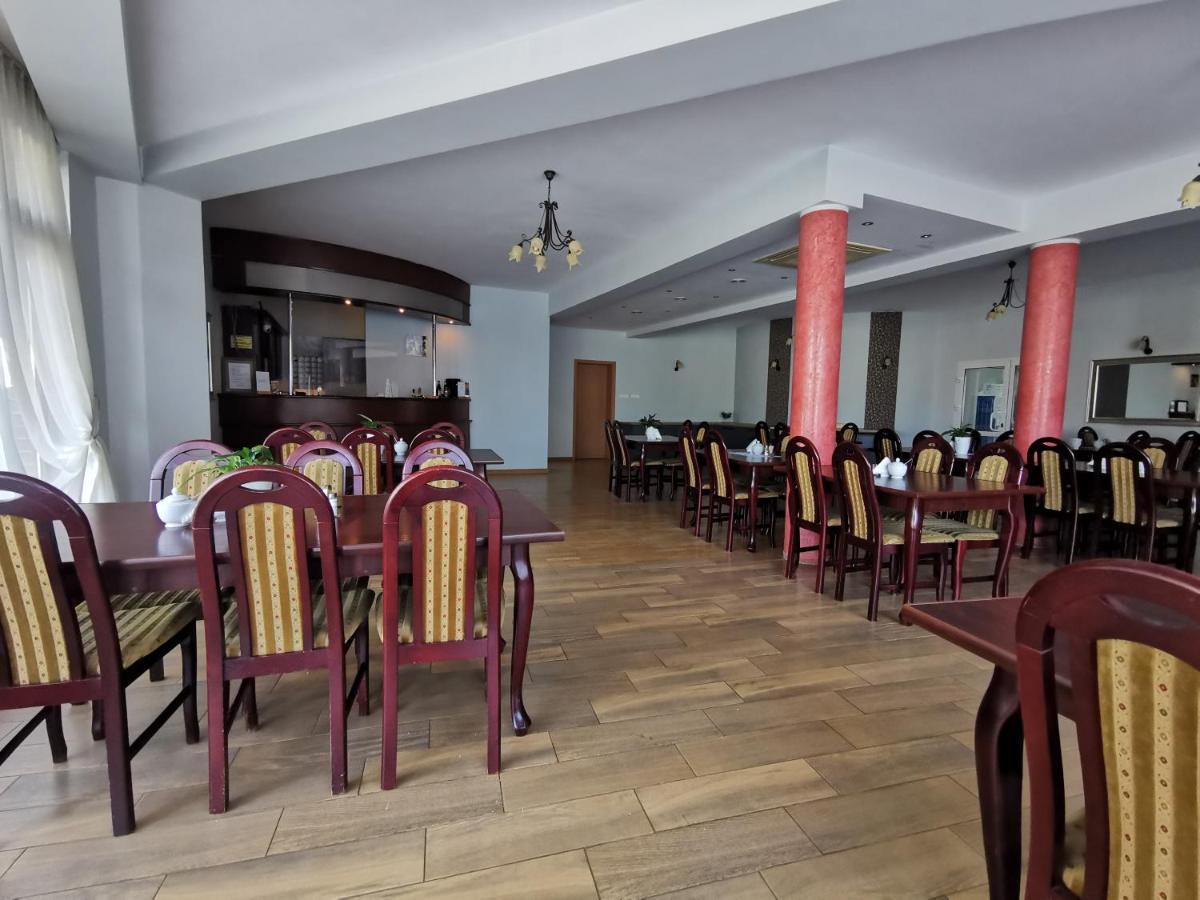Hotel Zieliniec Poznań Esterno foto